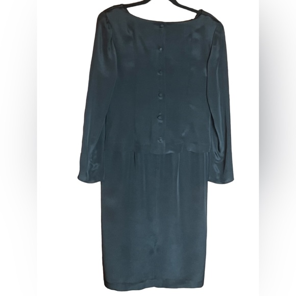 CARDIERE ET CIE BLACK SILK ONE PIECE BUTTON BACK DRESS GREAT CONDITION (10) - Picture 4 of 8